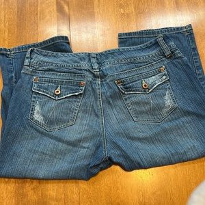 Jeanstar Distressed Crop Jeans size 12